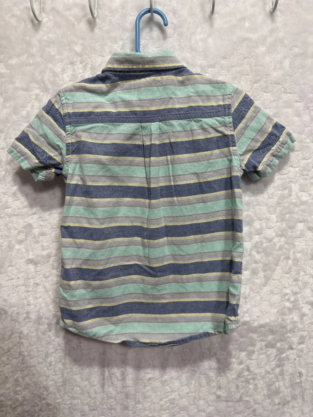 The Children's Place short-sleeve striped button-up shirt size 4T